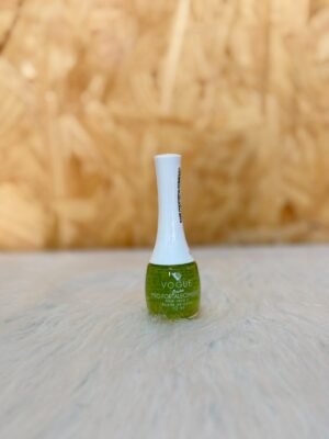Esmalte Vogue tradicional base fortalecimiento aloe y coco