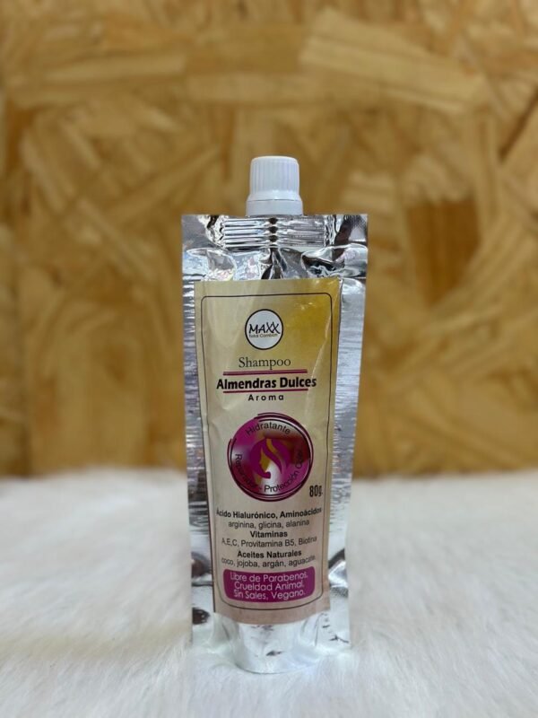 Shampoo Maxx almendra · 80 ml