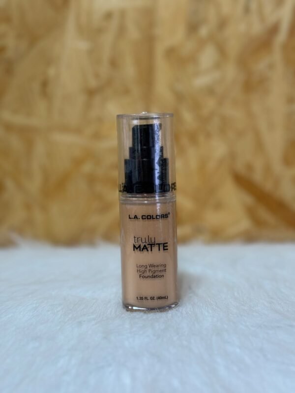 081555593575 Base liquida L.A colors Matte - Golden beige