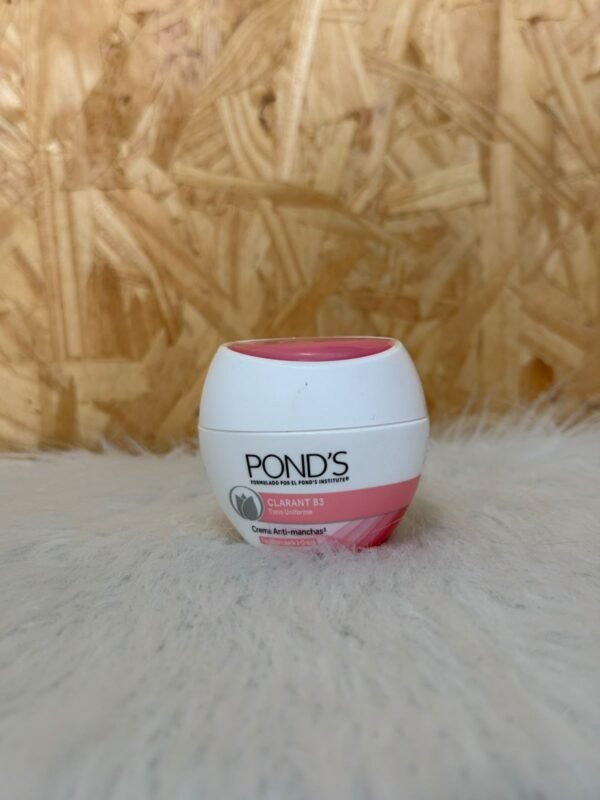 7501056330293 Crema ponds clarant B3 rosada · 50 g