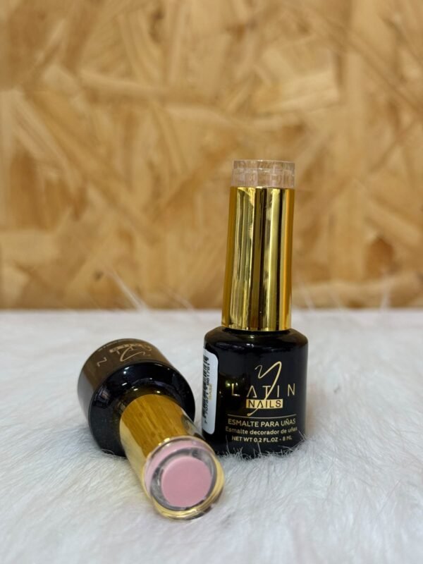 7702786002374 Esmalte semi pequeño H083 8 ml · Latín Nails